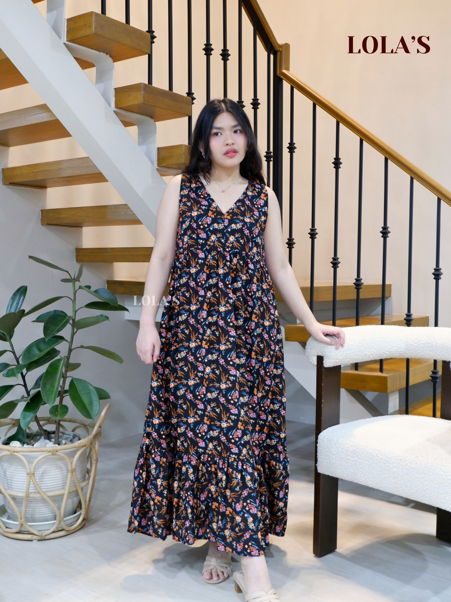 Gabrielle Dress (Cheerful Black)