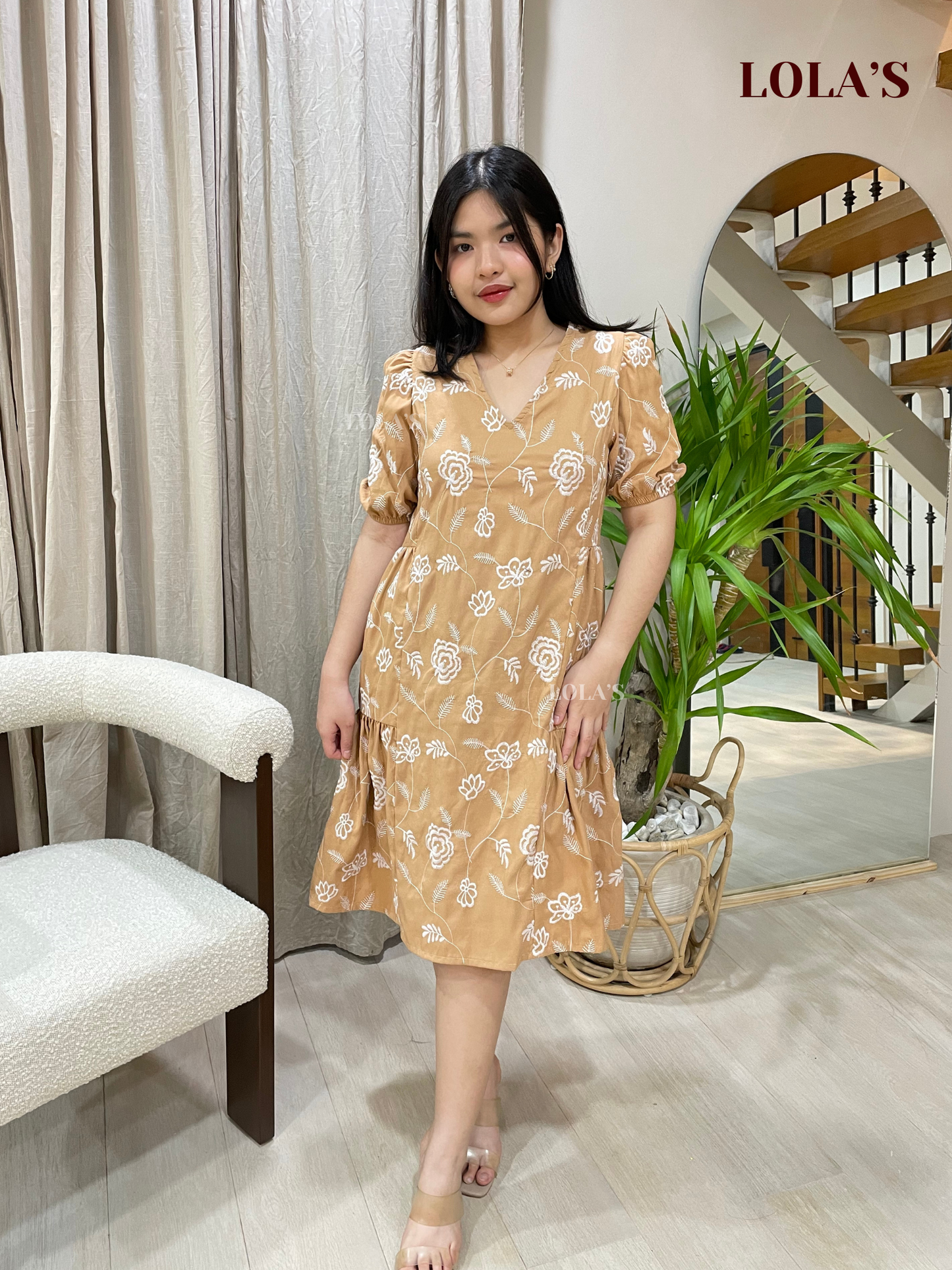 Samantha Dres (Caramel Embroidered)