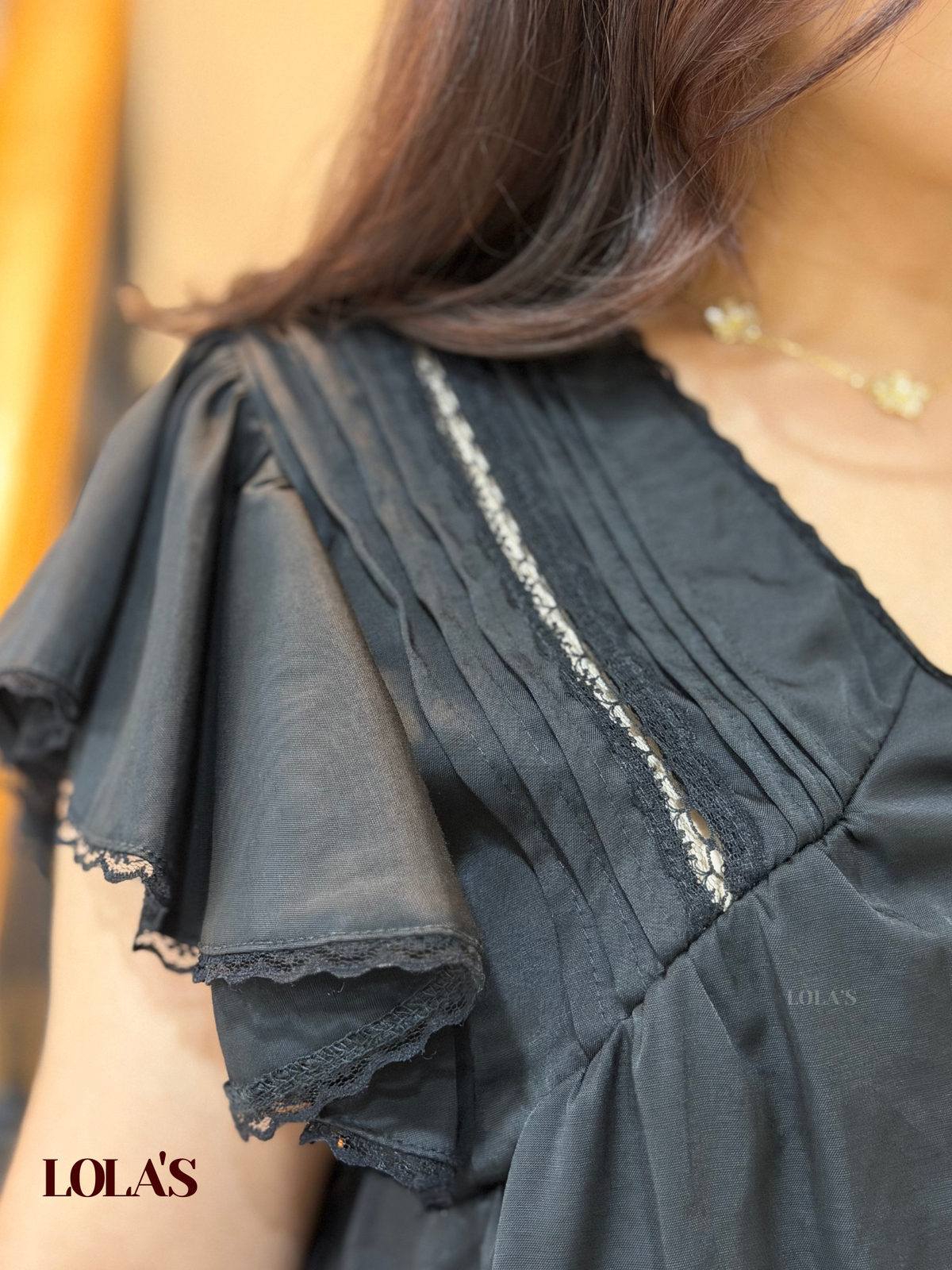 Arianna Blouse (Black)