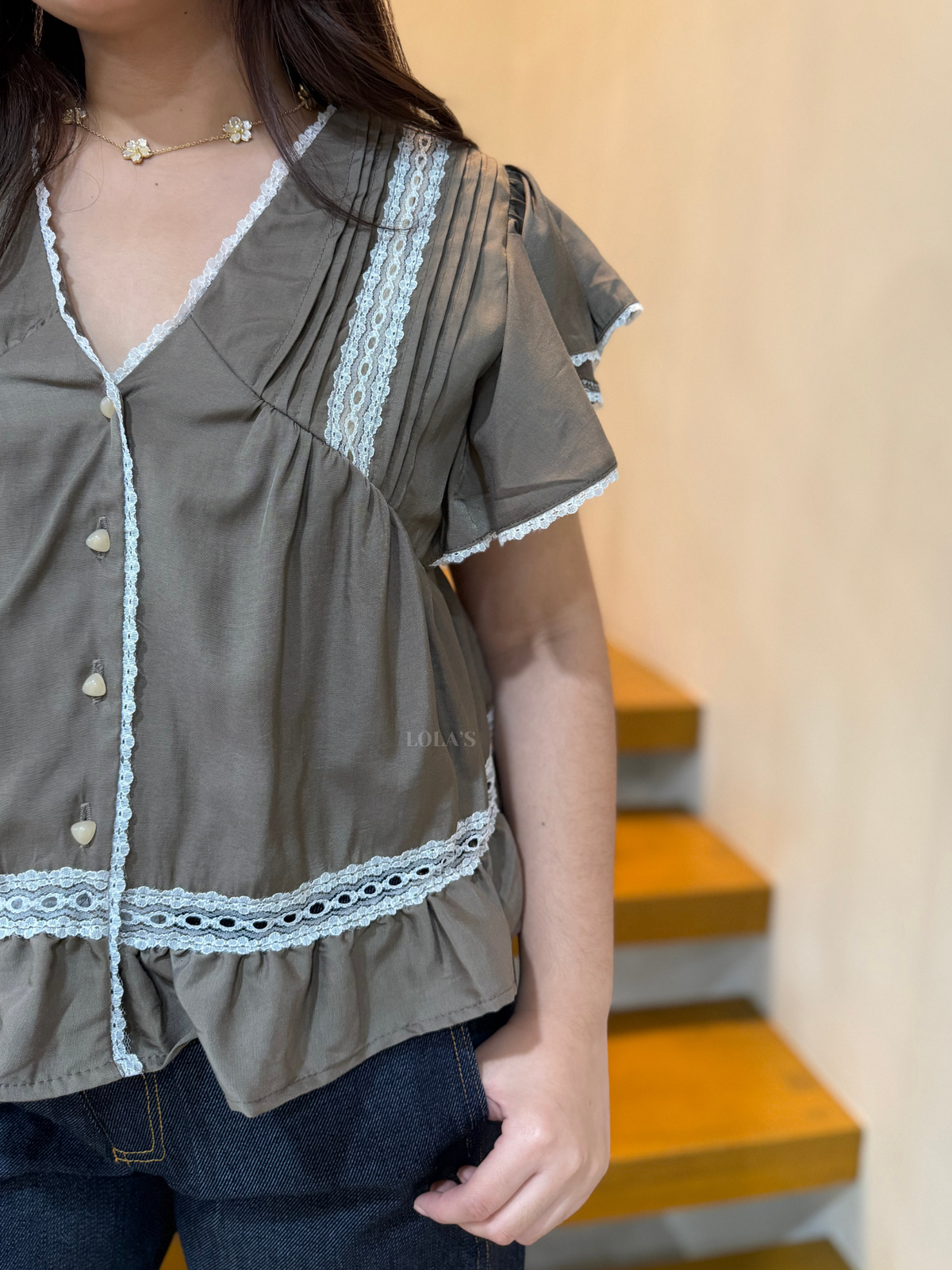 Arianna Blouse (Taupe)