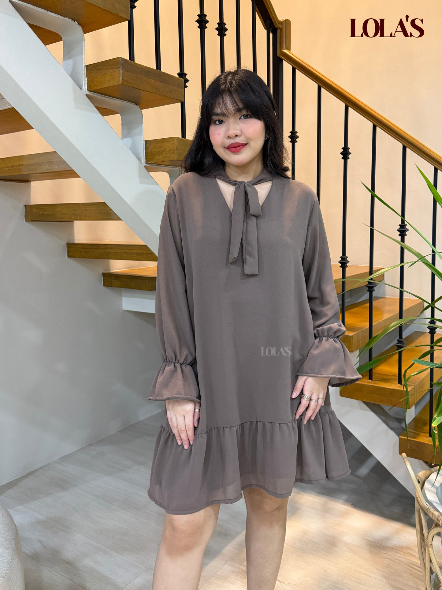 Daph Dress (Taupe)