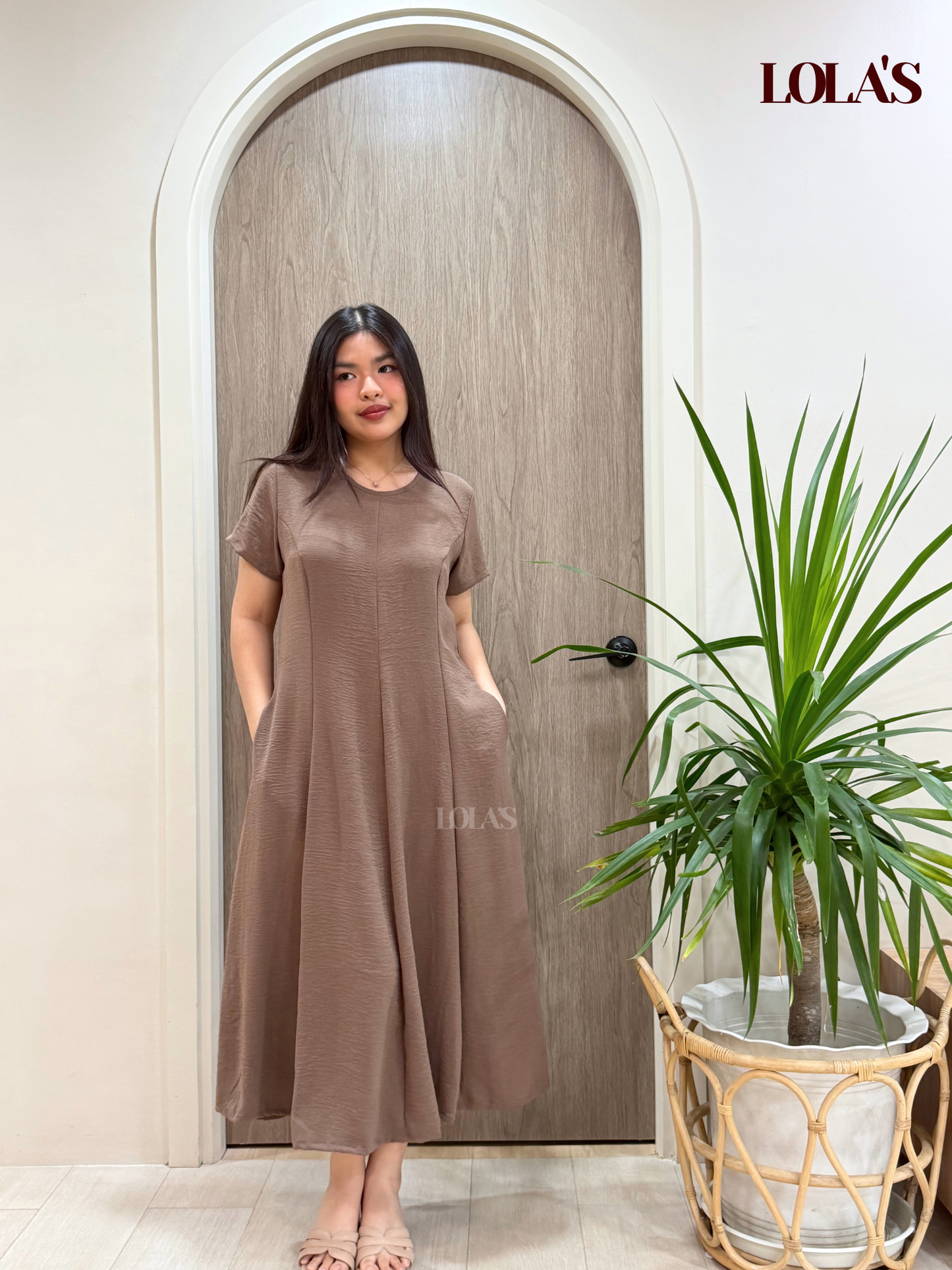 Kathleen Dress (Taupe)