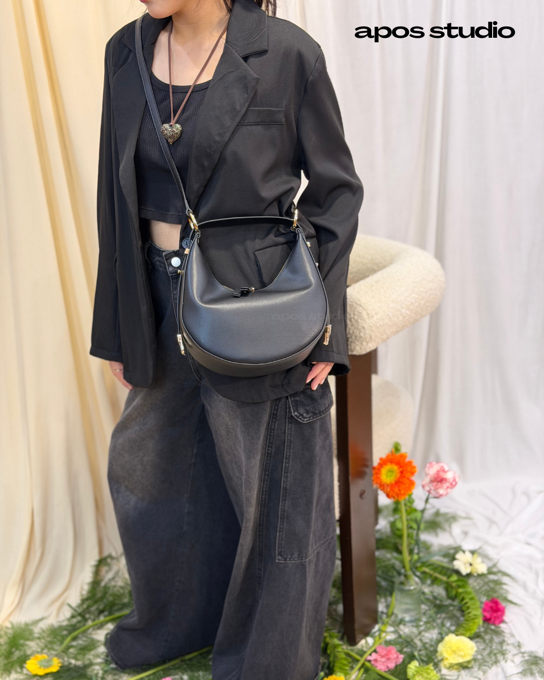 Lunaris by Apos Studio (Black)