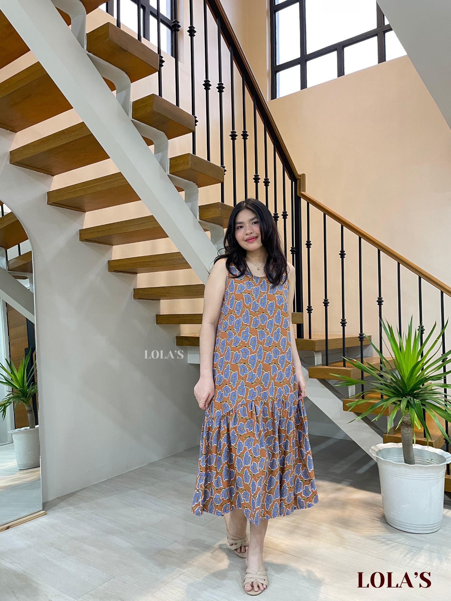 Sita Dress (Brown-Blue Daffodils)