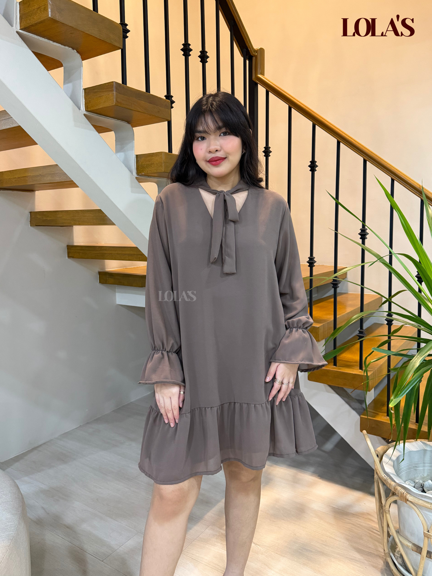 Daph Dress (Taupe)