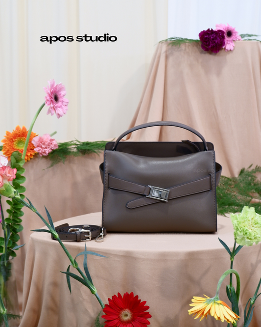 Kaela by Apos Studio (Dark Taupe)
