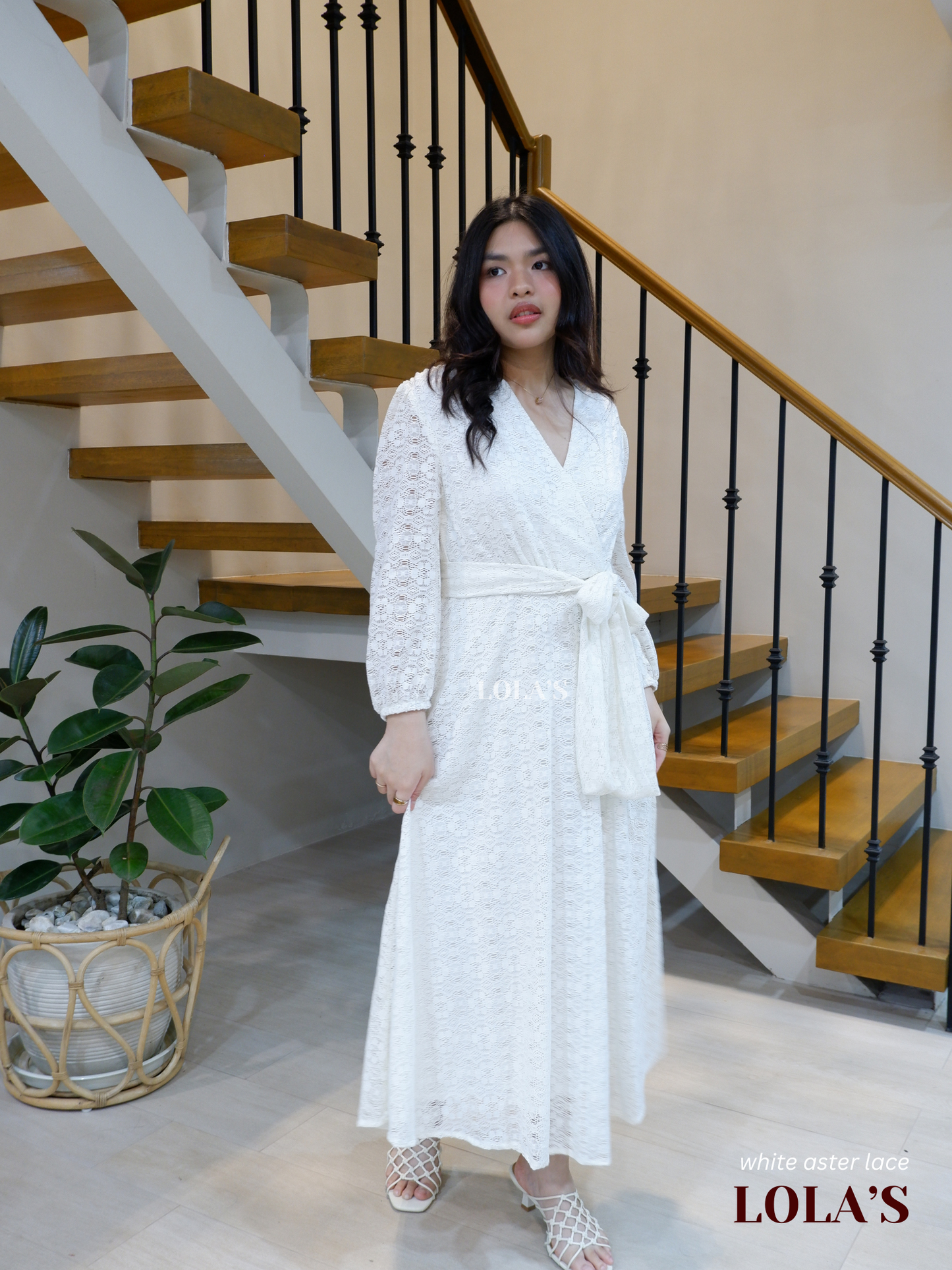 Paula Dress (White Aster Lace)
