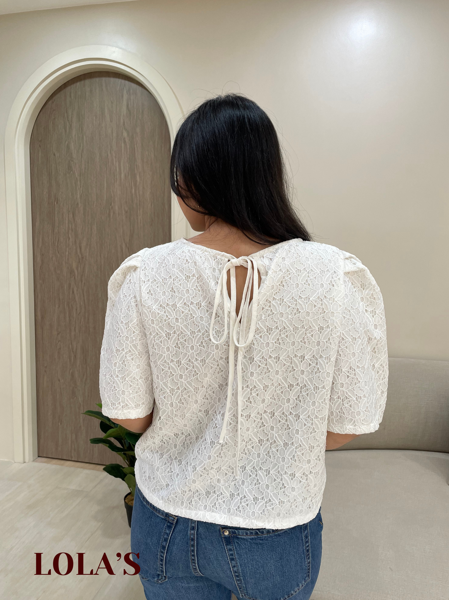 Vivian Top (White Lace)