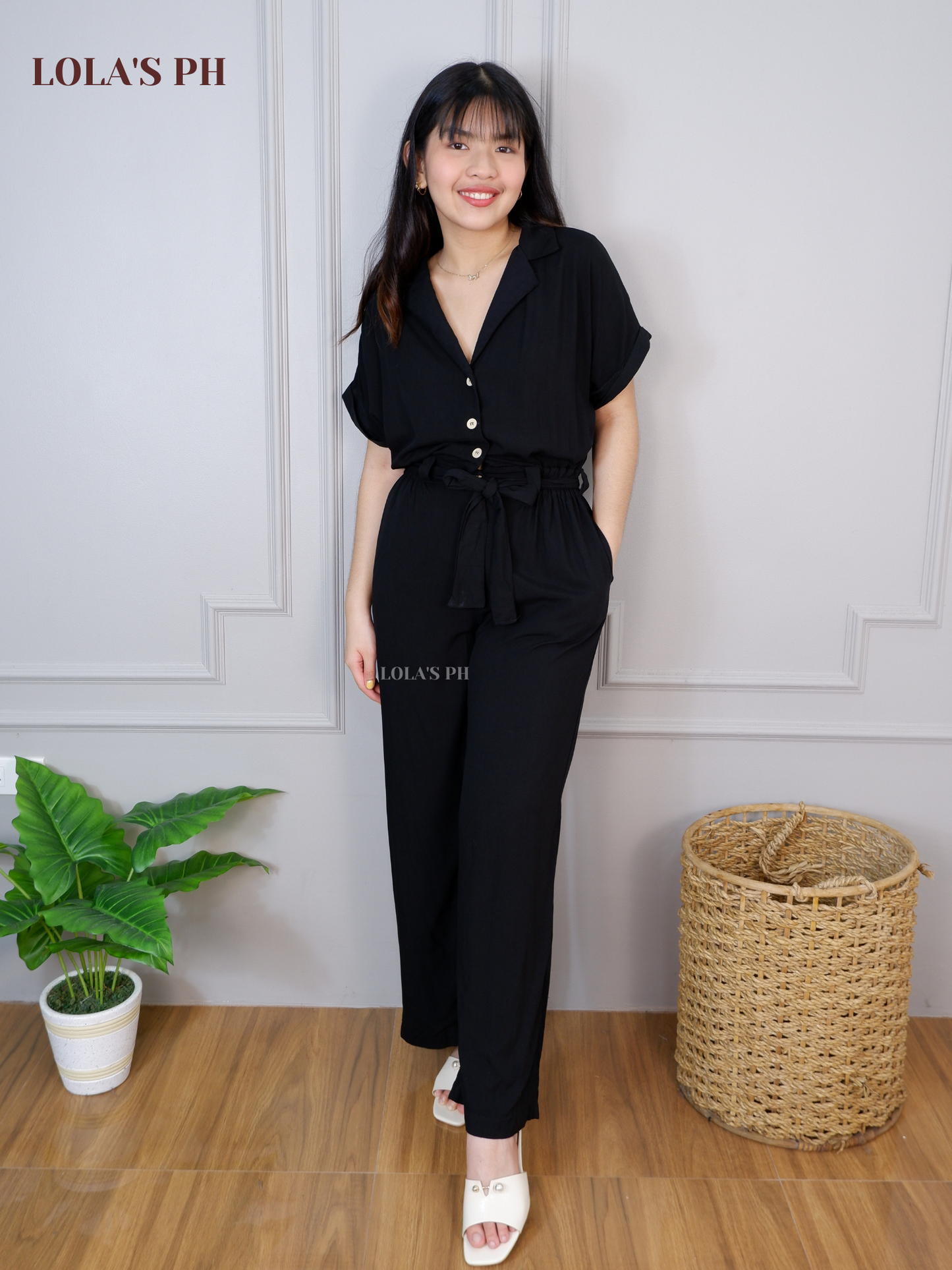 Rianne Jumpsuit (Black Soft Linen)