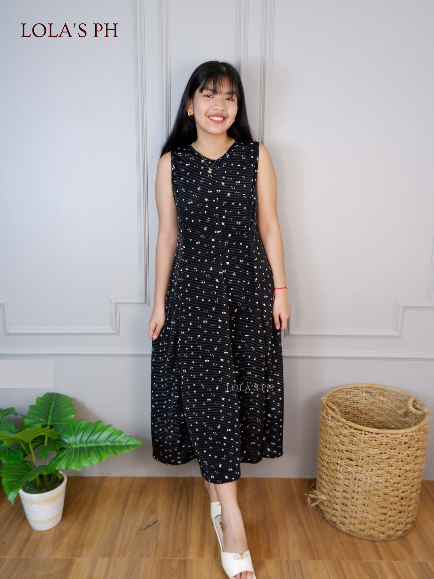 Isabelle Dress (Pleated Black Floral)