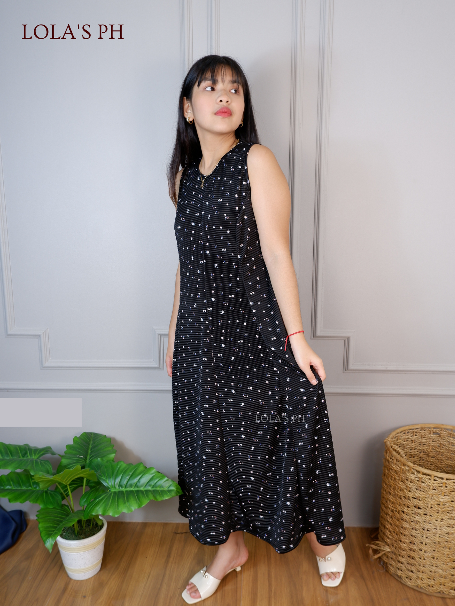 Isabelle Dress (Pleated Black Floral)